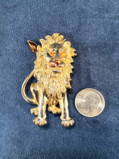 Cabouchon UK Jewelry 2 1/8" Sitting Lion 18K Triple Plated Metal Brooch Pin