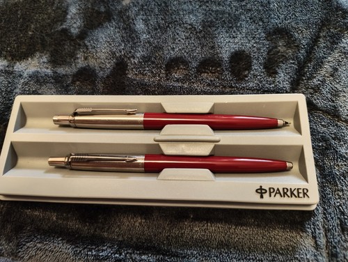 Vintage parker pen and pencil - and,