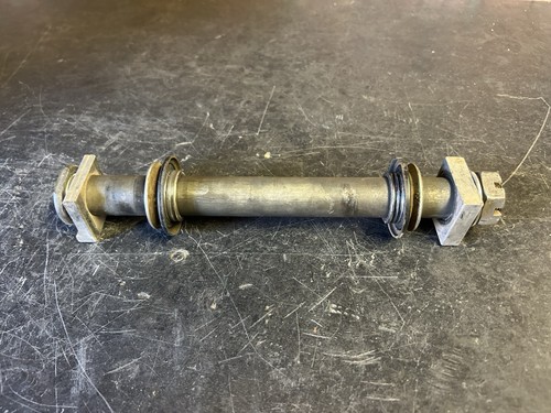Kx125 250 rear wheel spindle - kx125/250,