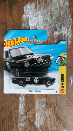 Hot wheels lotus cortina - hot,