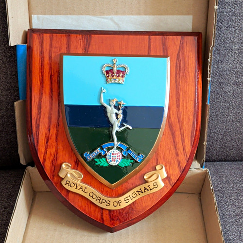 Royal corps signals crest - corps,