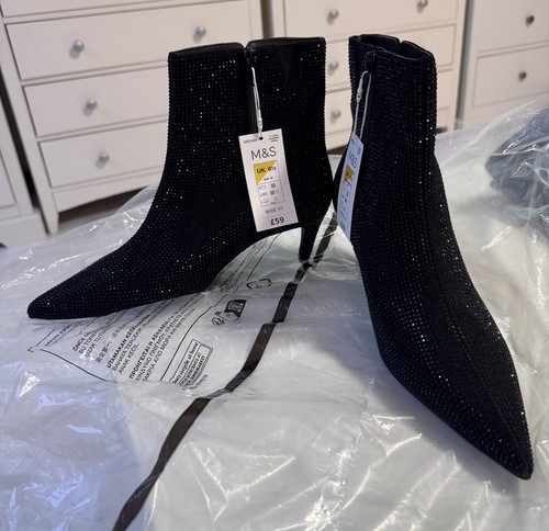 Bnwt sparkle kitten heel - m&s,