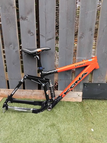 Kona stinky - kona,