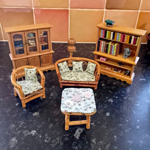 Dolls house vintage - dolls,