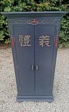 LIGHTLY DISTRESSED DECORATIVE