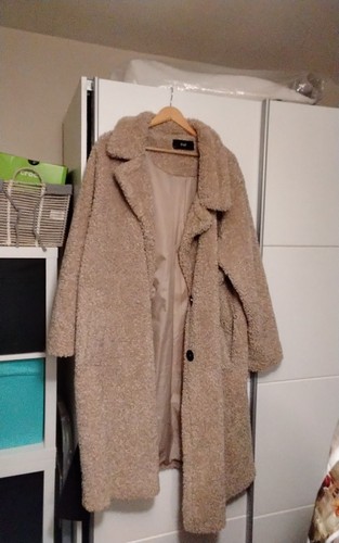 Size and beige - size, 22