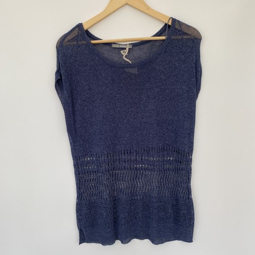 Knitted sleeveless sweater - knitted,