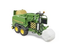 BRUDER JOHN DEERE BALER Bale