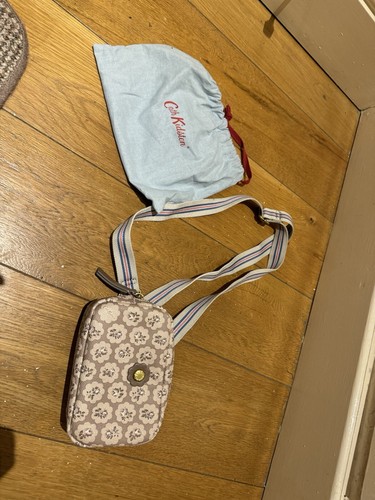 Cath kidston taupe bumbag - kidston,