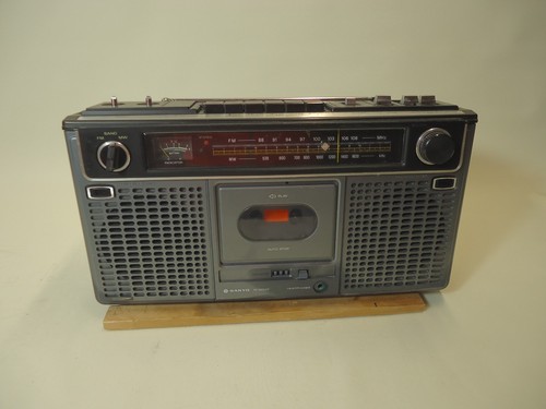 Sanyo 9950 boombox - sanyo,