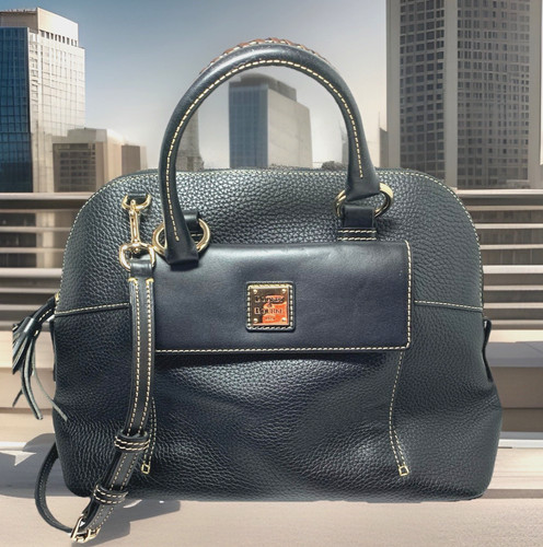 Dooney bourke black pebbled - dooney,