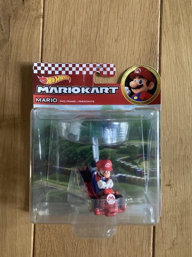 Mattel hot wheels - hot, mario