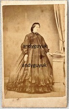 CDV SAVIN CROMER NORFOLK ANTIQUE PHOTO LADY VICTORIAN FASHION