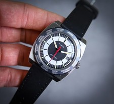 Ex REVIEW Q Timex 1972 World