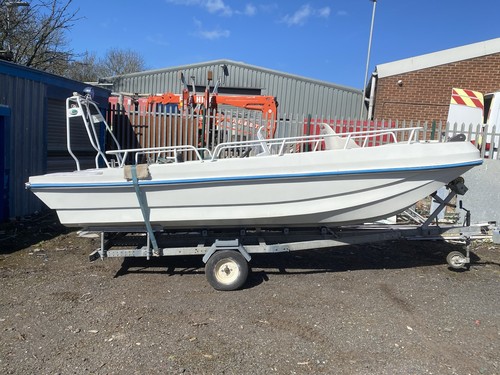 Dory and trailer white - and,