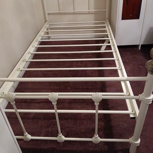 Single ivory metal - metal, frame