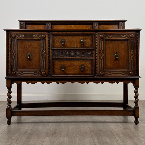 Antique 20th century jacobean - 20th,
