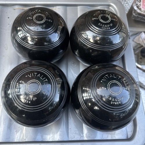 Vitalite lawn bowls - 4,