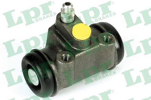 Rear wheel brake cylinder - rear,
