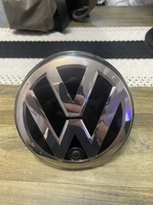 Passat Main Grill Badge With 360 Camera