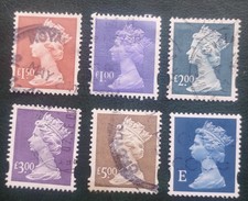 A SELECTION OF 6 HIGH VALUE MACHIN USED POSTAGE STAMPS.