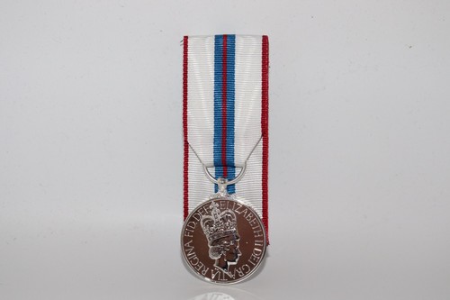 Queens silver jubilee - jubilee, medal