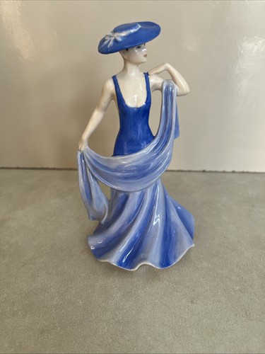 Coalport figure heart - figure, to