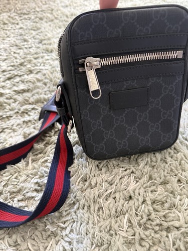Gucci supreme crossbody - gucci, gg