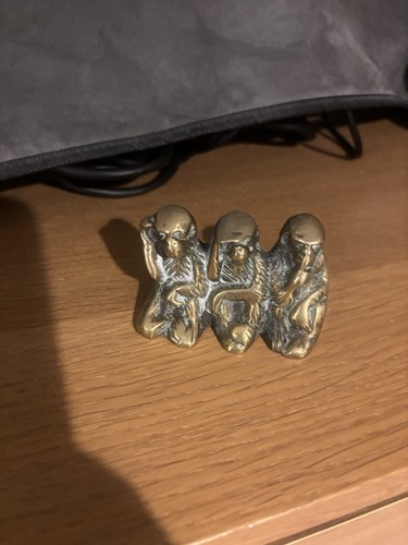 Brass three wise - brass,