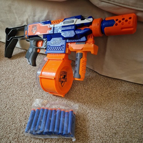 Nerf stryfe with dart - nerf,