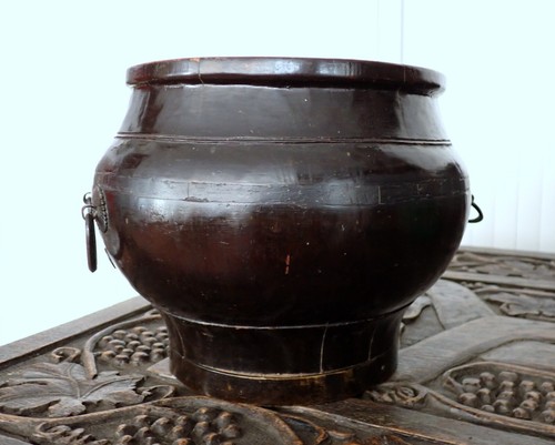 Chinese lacquered wooden pot - chinese,