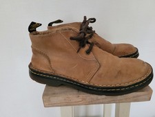 DR MARTENS Mens  Beige Leather Chukka Boots UK 9 Desert boots