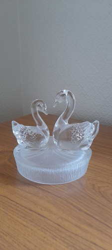 Decorative swan glass - a,