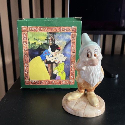 Bashful sw16 royal doulton - sw16,