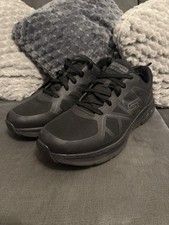 SKECHERS Arch Fit SR Axtell