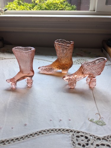 Vintage pink glass victorian - pink,