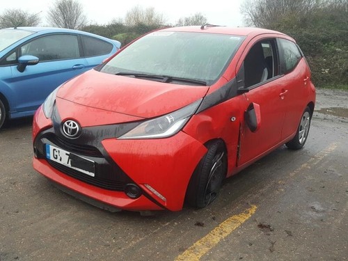 One nut toyota - one,