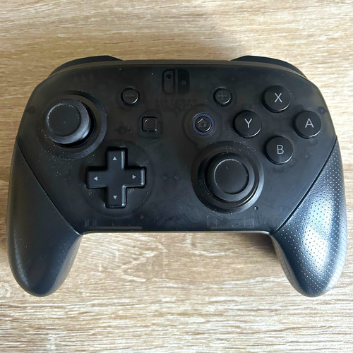 Nintendo switch pro controller - switch,