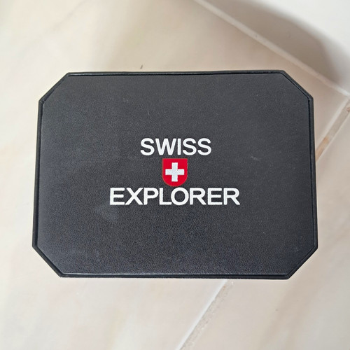 Swiss explorer quartz - explorer, analogue