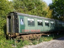 PHOTO  OLD RAILWAY CARRIAGE AT