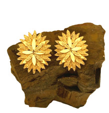 Beautiful Vintage Sphinx Earrings Gold Starburst Atomic Numbered Statement Clip