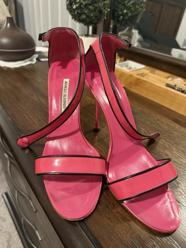 Preowned beautiful manolo - beautiful,