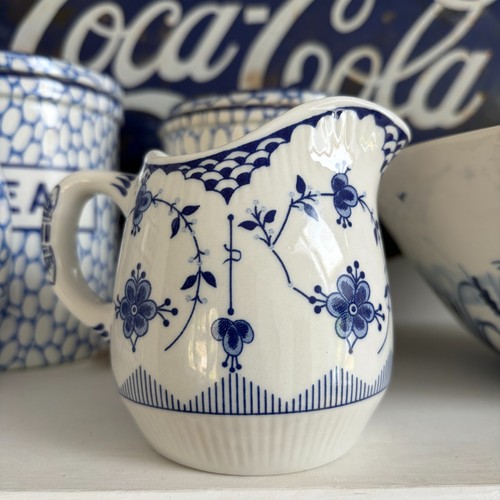 Johnson bros blue white - johnson,