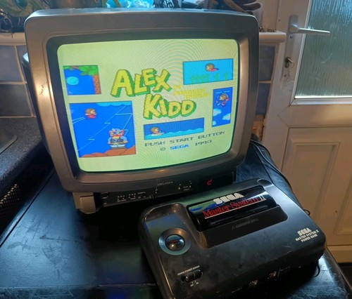 Bush crt retro gaming - crt,