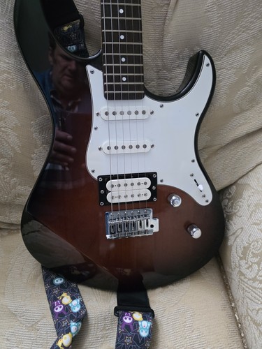 Yamaha pacifica pac112v - pacifica,
