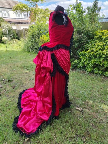 Red black velvet - /black, velvet/satin
