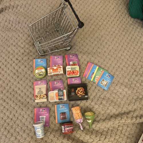 Little shop shopping - &, s