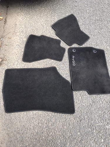 Toyota aygo 2021 - floor, mat