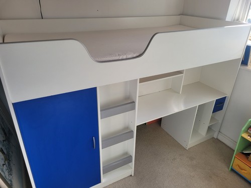 High sleeper cabin - sleeper, bed