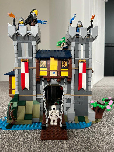 Lego castle set 31120 - lego,